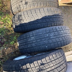 スタッドレスタイヤ　4本　ホイール付　スバルフォレスターで使用　
225-60-17の画像