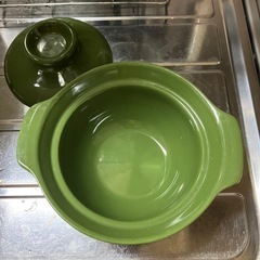 【譲ります】電子レンジ専用　　一人鍋（緑色）の画像