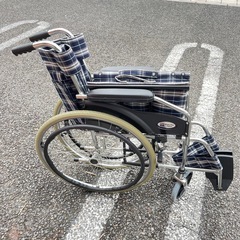 ほぼ未使用 ケアテックジャパン 自走介助兼用車椅子 の画像