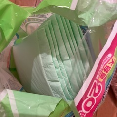 猫用システムトイレ、猫砂、ペットシートの画像