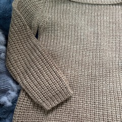 ゴールド　ラメ　セーター　　Mサイズ　ロングの画像