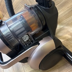 日立 電気式掃除機 紙パック不用 2021年製の画像