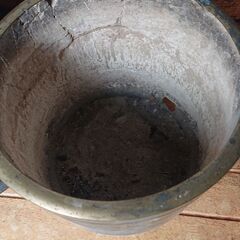 アンティーク 火鉢 譲ります 12/21(日)までの画像