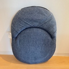 ●ニトリ　折りたたみ座椅子　スリムシュウノウザイスサーフの画像