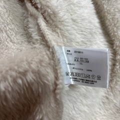 パーカー　ファー　オフホワイト　しまむらの画像