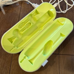 ソニックケア　電動歯ブラシ　フロスピックつき　の画像