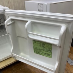 #71 激安1ドア!! アイリスオーヤマ 2018年 45L IRR-A051D-W 右開き コンパクトタイプの画像