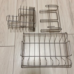 水切りキッチンラック　伸縮可能　ニトリ　付属品付きの画像