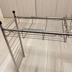 水切りキッチンラック　伸縮可能　ニトリ　付属品付きの画像