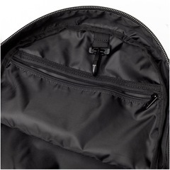 【美品】ニューエラのライトパック 27L ブラックモノグラムのリュックサックの画像