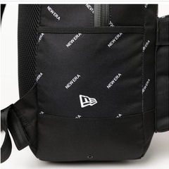 【美品】ニューエラのライトパック 27L ブラックモノグラムのリュックサックの画像