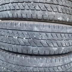 185/75R15BRIDGESTONEスタッドレスタイヤのみ4本の画像