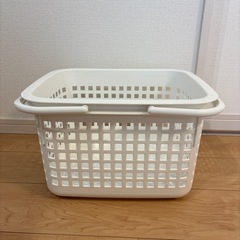洗濯カゴ　ランドリーバスケットの画像
