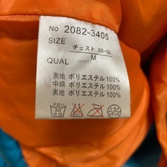 フード付きジャンパー　Mの画像