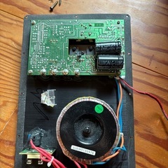 JBL サブウーフファー　エンクロージャーとアンプ部回路のみの画像