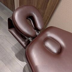 手動昇降エステベッド アームレストヘッド付き 高さ調整可能の画像