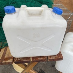 【決まりました】水用タンク（20リットル）2個セット の画像