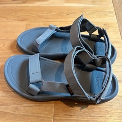 Teva サンダル　メンズ　グレー　ほぼ未使用の画像