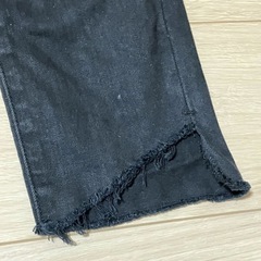 ストレートデニム ブラックの画像