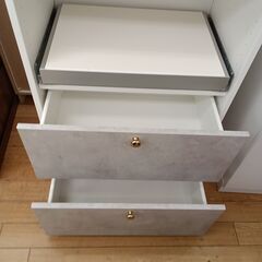 ★リユースのサカイつくば店★TK7770 IKEA レンジ台 ホワイト H130×D42×W60 クリーニング済みの画像