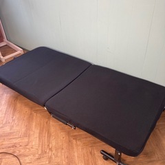 折りたたみシングルベッドの画像