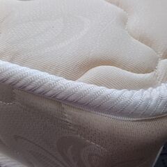 シングルマットレスの画像