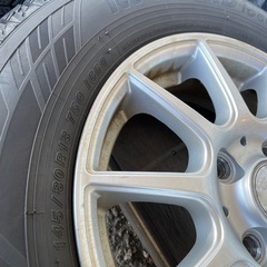 軽自動車スタッドレスタイヤの画像
