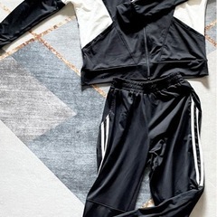 ジョガーパンツ　パーカー　上下　セット　スポーツ　部屋着　ルームウェア Mの画像