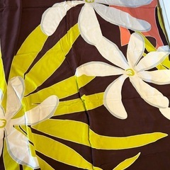 ハワイアン柄薄いパレオ生地の画像