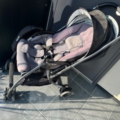 aprica ベビーカー　黒の画像