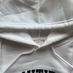 裏起毛パーカー　熊プリントの画像