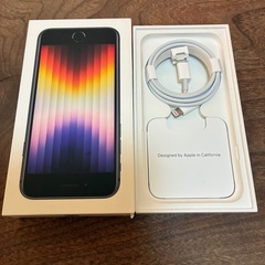 Apple iPhone SE3 64GBの画像