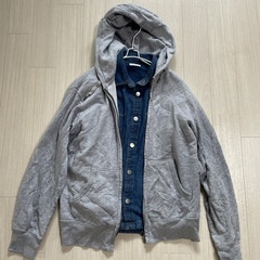 ユニクロ スウェットフルジップパーカー(ポケット付き)　Sサイズ(子供から大人まで着用可能)の画像