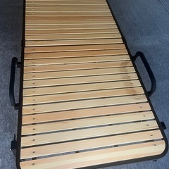 シングル折りたたみベッドの画像