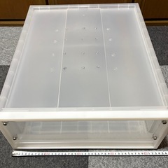 爬虫類飼育ケース2個の画像