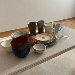 食器の画像