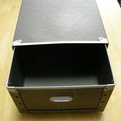差し上げます：カードボード製引き出し型小物入れ2個の画像