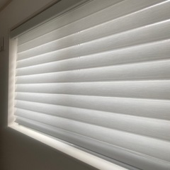 【無料】ローマンカーテン 白 新品の画像