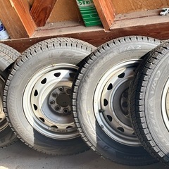 プリジストン175/65R/14 スタッドレスタイヤの画像