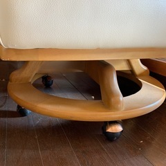 キャスター付き ダイニングチェア　4点セット の画像