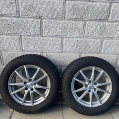 スタッドレスタイヤ　225/60/17 17インチ　アルミホイール付き　4本　アルファードなどの画像