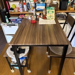 ダイニングテーブルセット(4人掛け)の画像