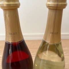 シャトレーゼ　ソフトスパークリング 赤ぶどう 白ぶどうの画像