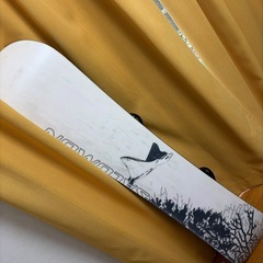 SALOMONスノーボードの画像