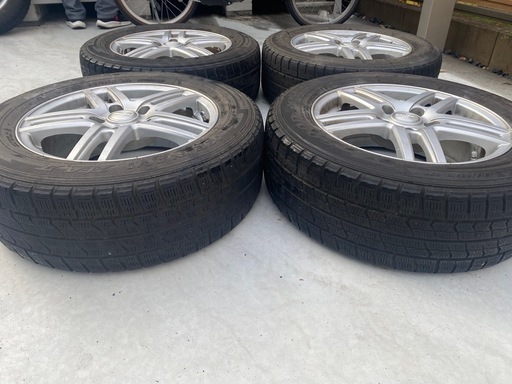 取引中】スタッドレスタイヤ 215/60 R16 タイヤホイール 4本セット 