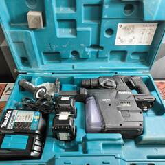 ▲🐶「ジモティ見た」でドリンクプレゼント中‼🐶 【中古】マキタ makita HR244DGXVB 24mm 充電式ハンマドリル 集塵システム付 充電器 バッテリー2個【ハンズクラフト飯塚店】秋松の画像