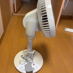 SHARP PJ-F2DS-W 家庭用扇風機の画像
