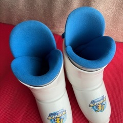 KAZAMA 子ども用スキーブーツ 31号 ホワイト/ブルー　23センチの画像