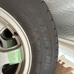 ハイエース用スタッドレスタイヤの画像
