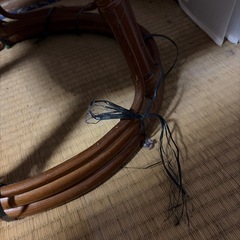 籐製回転椅子の画像